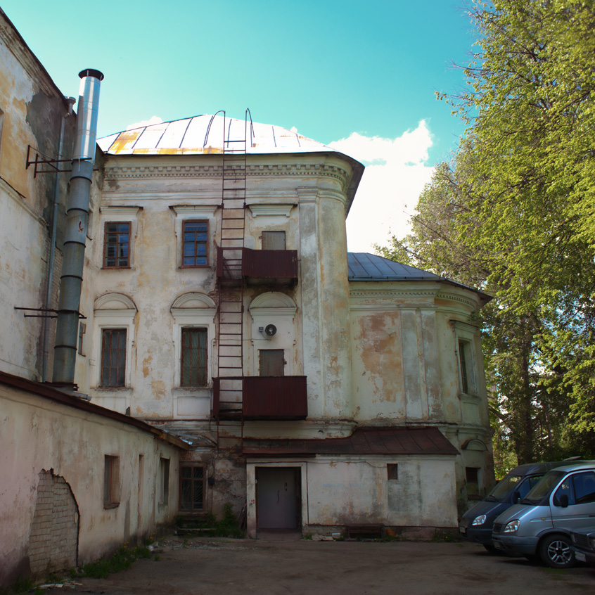 Здание Власьевской церкви